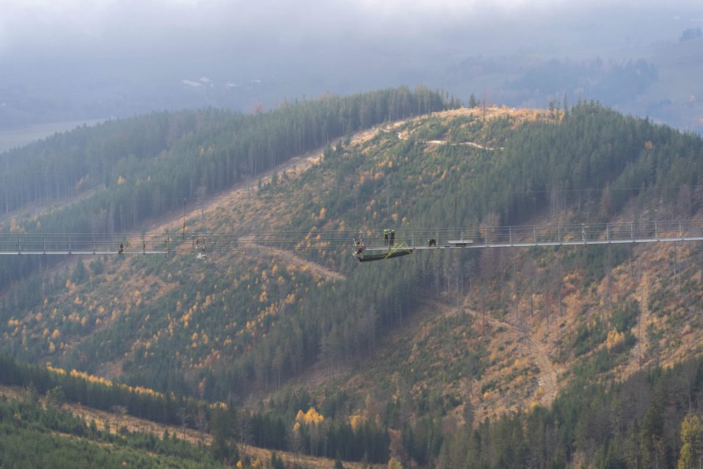 202212 Sky Bridge Denis Pagac