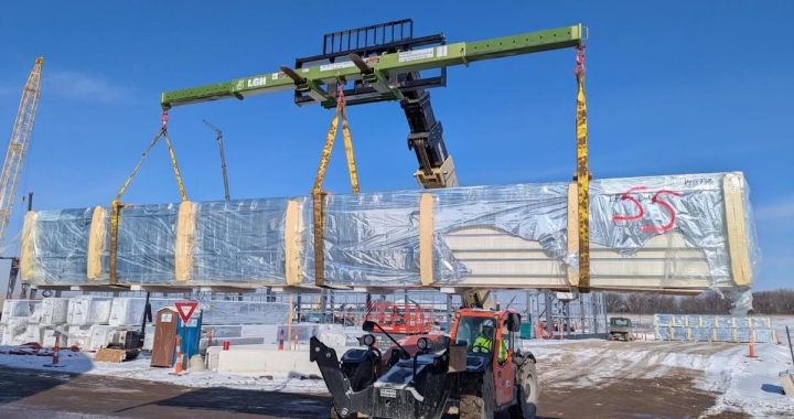 Caldwell telescoping forklift beam